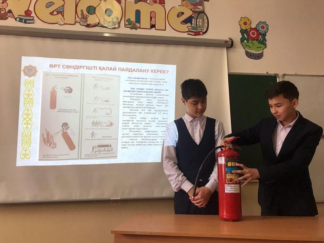 8 в сыныбында «Өрт – тілсіз жау» тақырыбында тарбие сағаты өтілді.